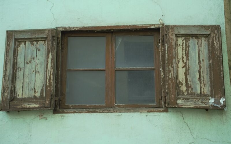 Self-Cleaning Glass Technology: Is It Worth the Investment for UK Homes?
