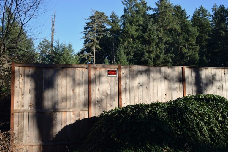 Fence Panel Wind Damage: Insurance Claims and Repair Options