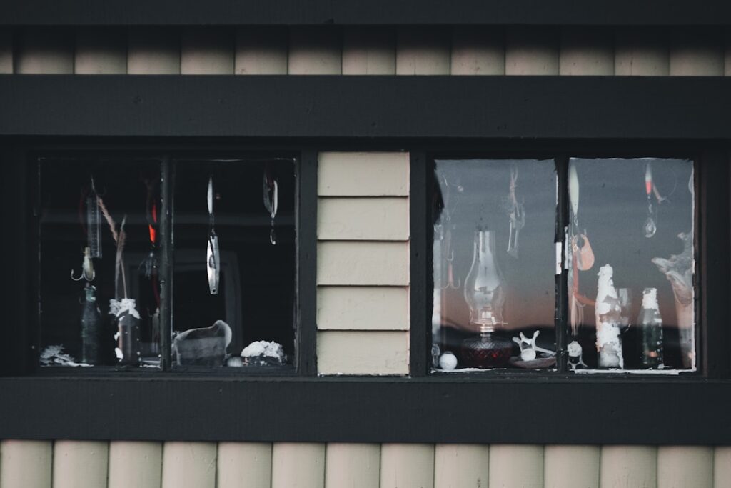 Georgian Sash Window Cleaning: Protecting Glazing Bars