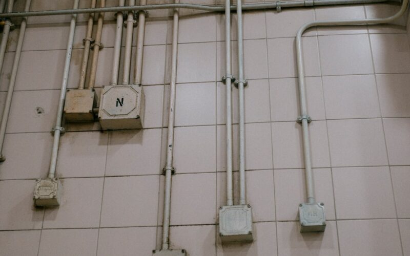 Portable AC Units vs Split Systems for UK Flats