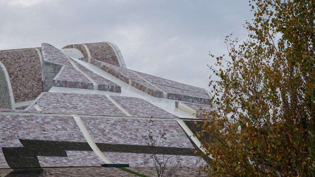 Battery Storage Options for Feed-in Tariff Systems