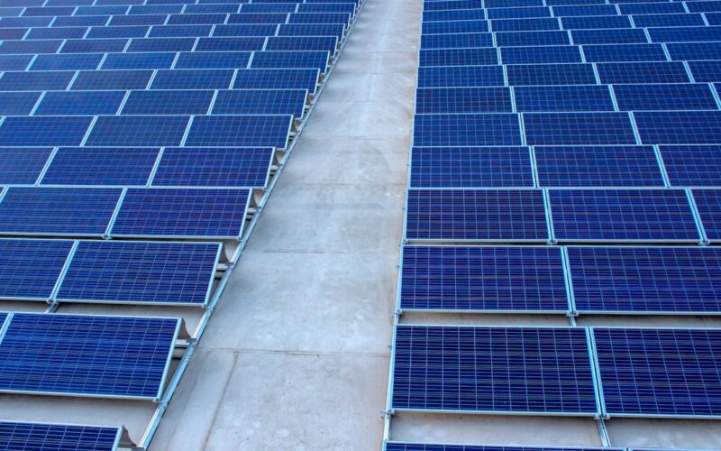 Battery Storage Systems for Off-Peak Energy Usage