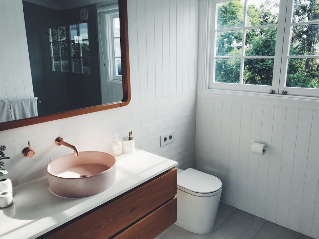 Shower Tray Replacement in Listed Buildings: Compliance Guide