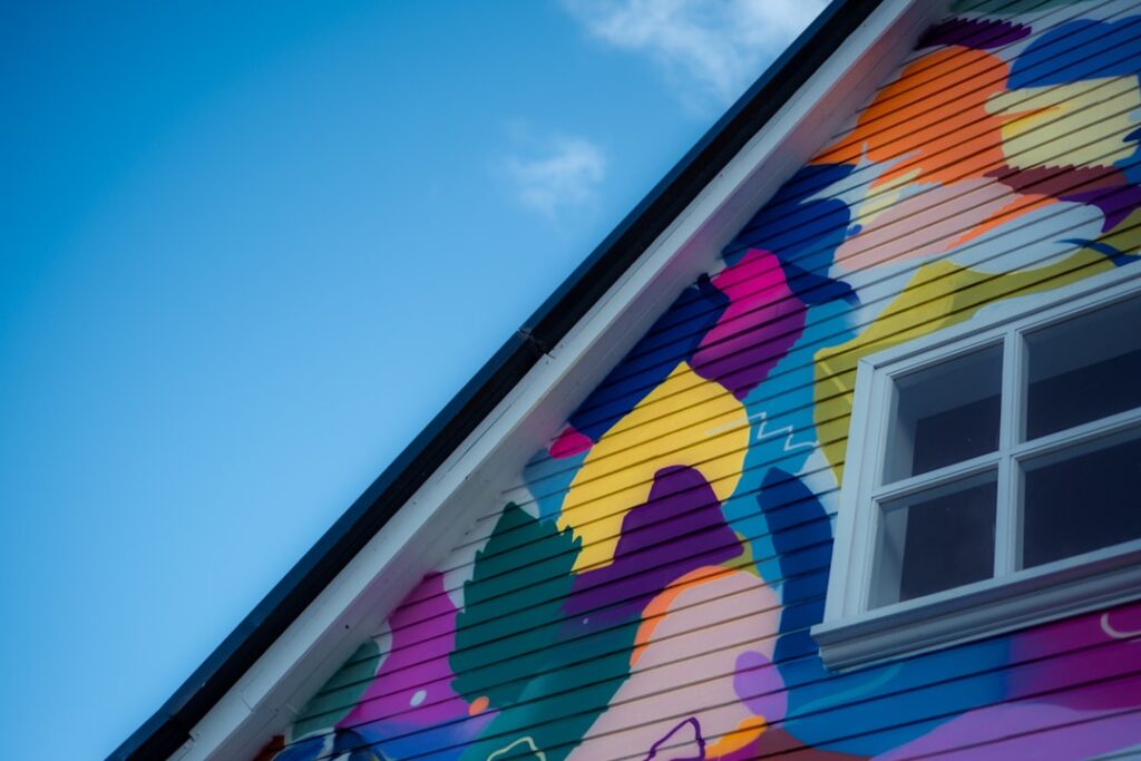 Lime Wash vs Modern Paint: Grade II Listed Exteriors
