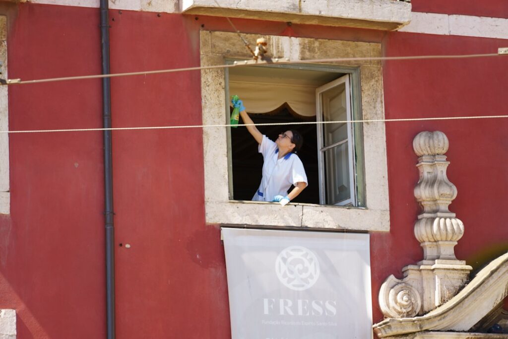 Georgian Sash Window Restoration: Glazing Bar Repairs