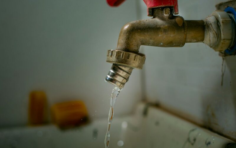 Mains Water Pressure: Legal Maximum for UK Properties
